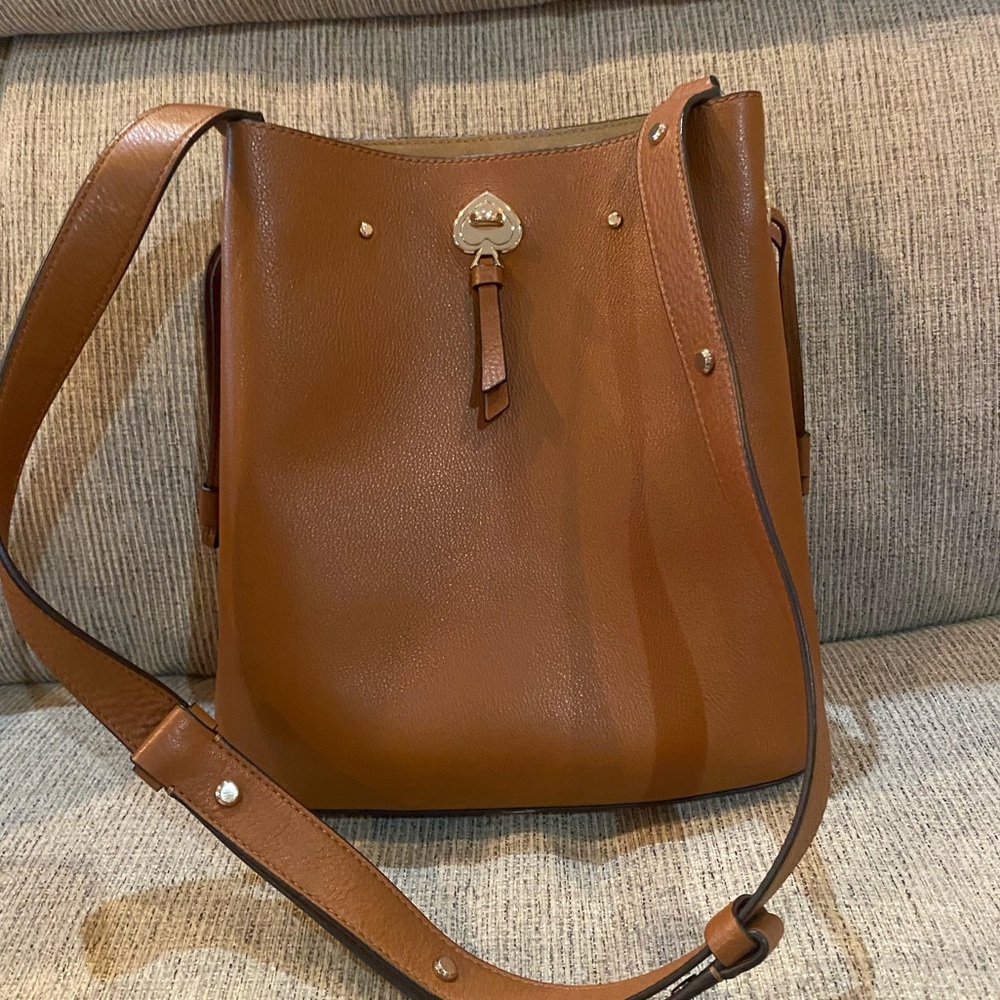 Kate Spade handbag with shoulder strap and matching wallet